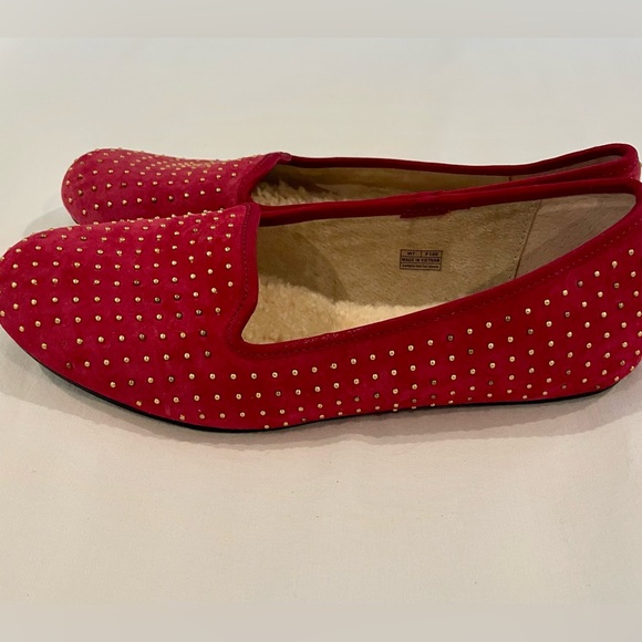 UGG Womens Suede Red Loafers with Fur Inside Size 7 - Picture 3 of 7